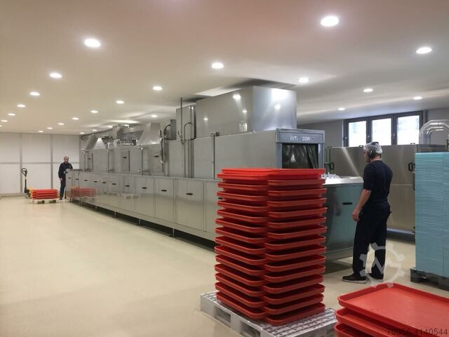 KLT en Krattenwasmachine INTERSONIK Tunnelwash