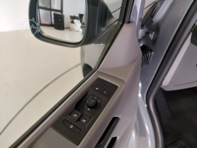 Kleinbus mit 9 Sitzplätzen VW CARAVELLE 2.0 TDI DSG 150CV  9 POSTI