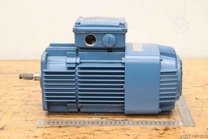 Elektromotor 0,13/0,5 kW 630/2710 dev/dak Demag KMF80A8/2
