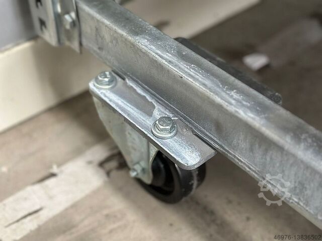 High-bay warehouse SSI Schäfer WR600 / 4 Spanplatten / 2.400mm Lichte Weite