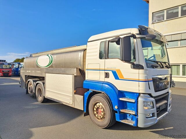 LKW mit Tankaufbau MAN TGS 26.440 (6x2)