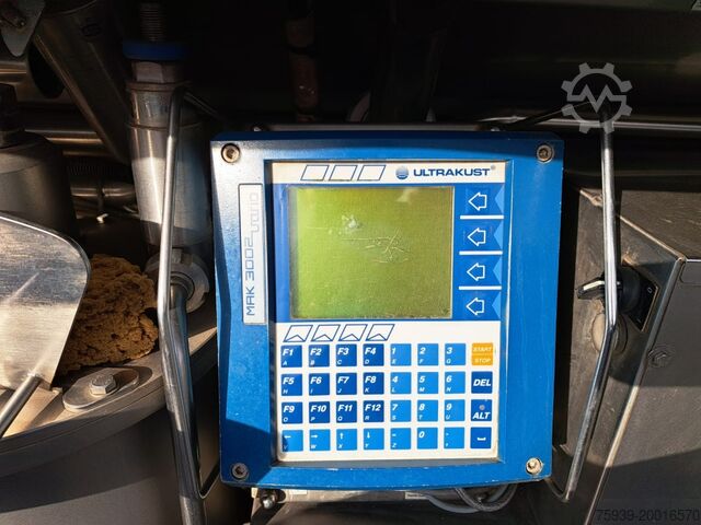 LKW mit Tankaufbau MAN TGS 26.440 (6x2)