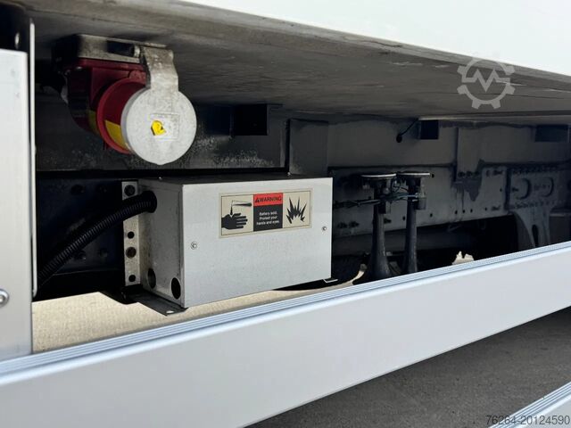 Gekoeld/bevroren transport MAN TGM 12.240 KOELWAGEN SUPRA 950MT