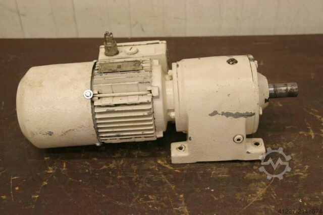 Moteur à engrenages 0,55 kW 70 tr/min SEW-EURODRIVE R40DT17102BGZ