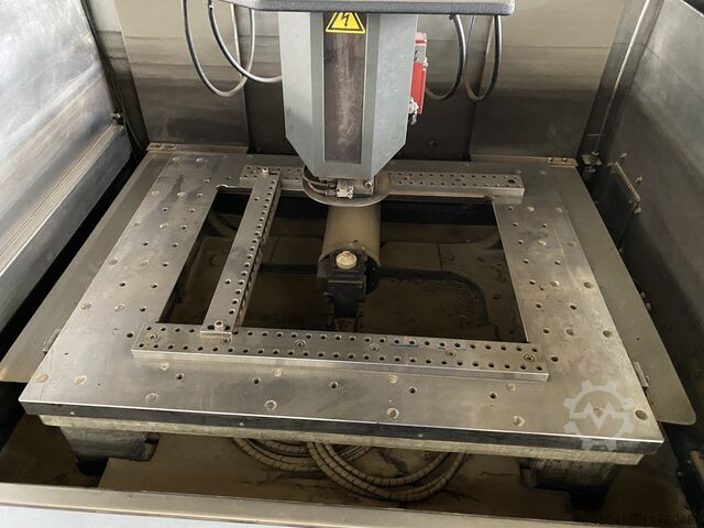 Μηχανή διάβρωσης καλωδίων Mitsubishi FA20P