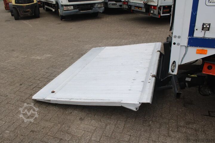 Valigia Mercedes-Benz Antos 360 + euro 6 + lift