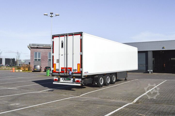 Semirreboque frigorífico SCHMITZ CARGOBULL SKO FP 60 ThermoKing SLXi 300