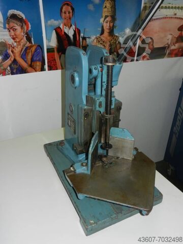 Maskin för rundning av hörn Polygraph Y6