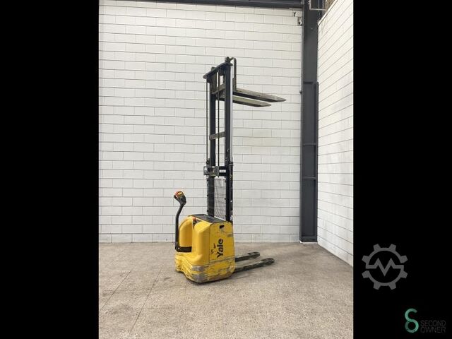 Stacker Yale MS 12