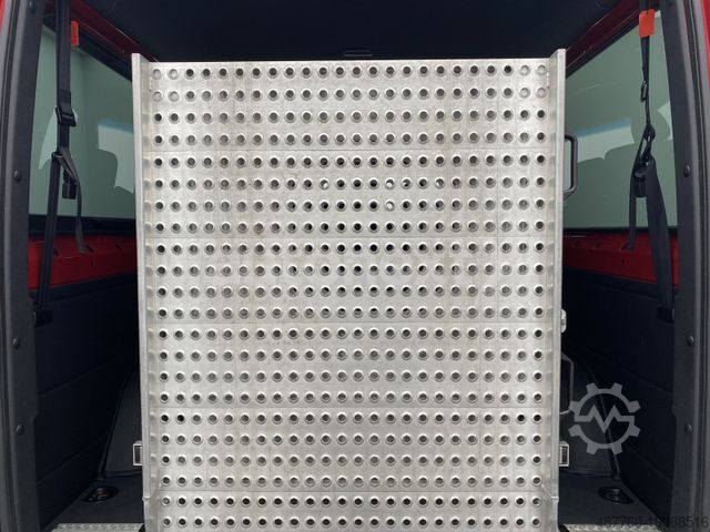 Miniautocarro MERCEDES-BENZ Sprinter 214 Tourer Aut. *Rollstuhl-Rampe* (8975