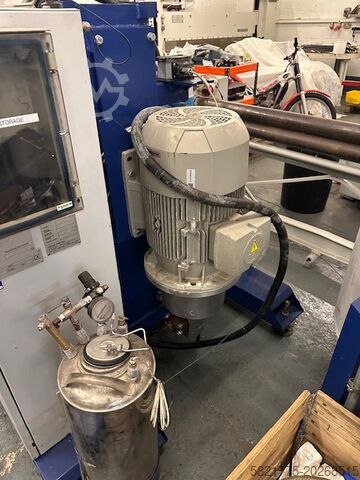 De machine van de polyurethaanverwerking OMS IMPACT 100 + 200