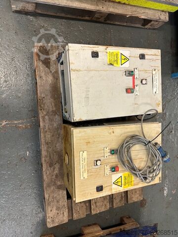 De machine van de polyurethaanverwerking OMS IMPACT 100 + 200
