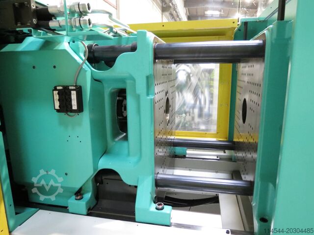 Máquina de moldagem por injecção ARBURG A 470 H (S&P 3779)