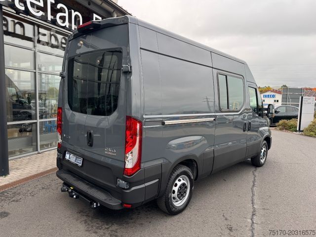 Furgão de teto alto IVECO Daily 35S18HA8 3.0L *R3.520mm*AHK*2xSchiebetür*