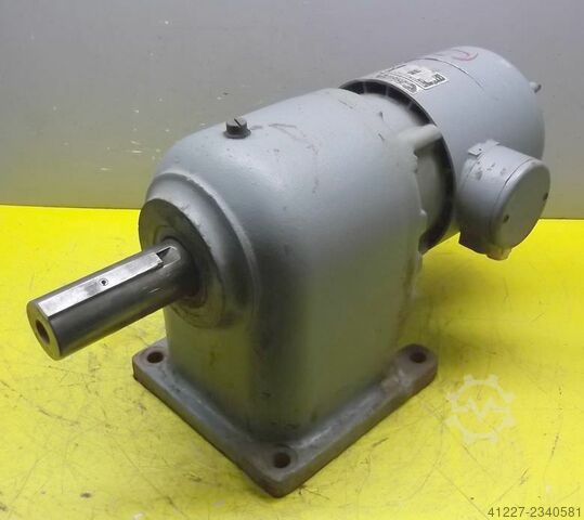 Fogaskerék-motor 1,1 kW 122 ford / perc Stephan Werke ZD414h