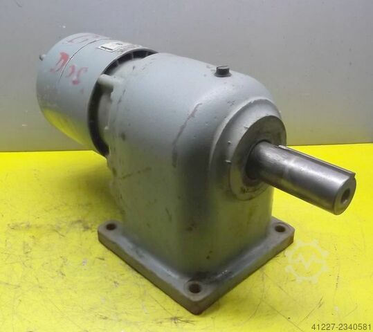 Fogaskerék-motor 1,1 kW 122 ford / perc Stephan Werke ZD414h