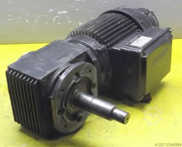 Tandwielmotor 0,16/1 kW 32/196 tpm Bauer SG3-31/DPK9122-241