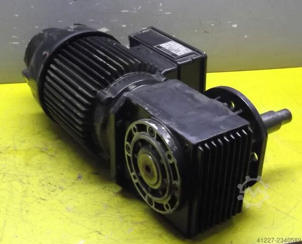 Tandwielmotor 0,16/1 kW 32/196 tpm Bauer SG3-31/DPK9122-241