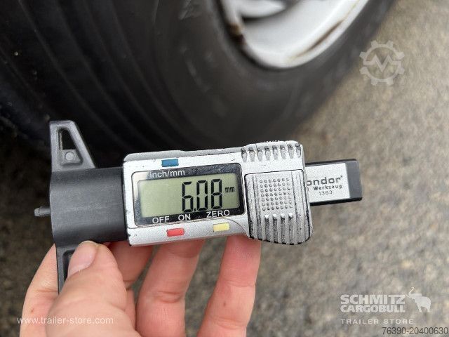 Semirremolque abierto con toldo Schmitz Cargobull Semitrailer Curtainsider Mega