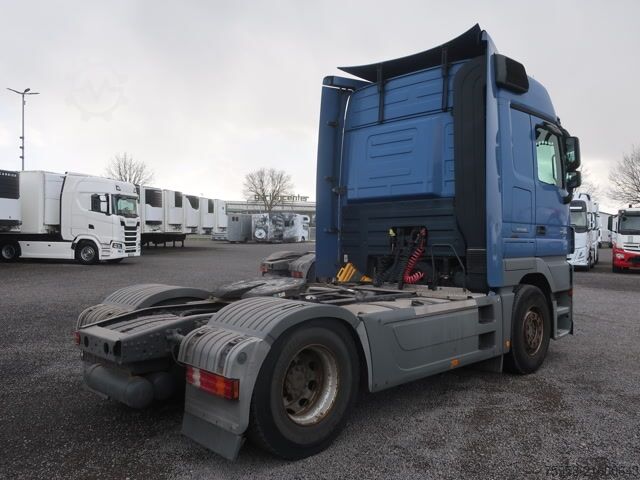 Standardowy ciągnik siodłowy Mercedes Benz 1844 LS 4x2 MP3 Megaspace Retarder