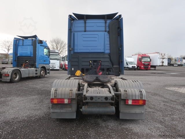 Standardowy ciągnik siodłowy Mercedes Benz 1844 LS 4x2 MP3 Megaspace Retarder