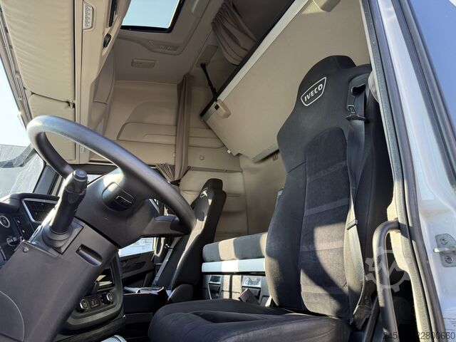 Tractora standard Iveco Sway 490