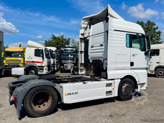 Standard-SZM MAN TGX 14.440  RETARDER,  FRIGO, 2 beds