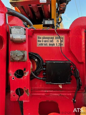 Hoisting device Logset 12F load carrier w/ World Power 180 T/M crane from