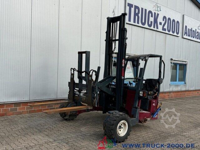 Gaffeltruck Moffett Mitnahmestapler 4 Wege Allrad NX Typ M 4 25.4