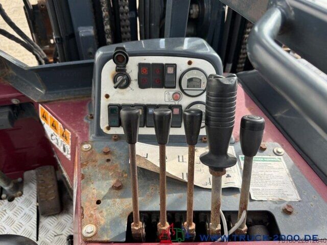 Gaffeltruck Moffett Mitnahmestapler 4 Wege Allrad NX Typ M 4 25.4