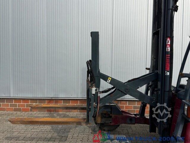 Gaffeltruck Moffett Mitnahmestapler 4 Wege Allrad NX Typ M 4 25.4
