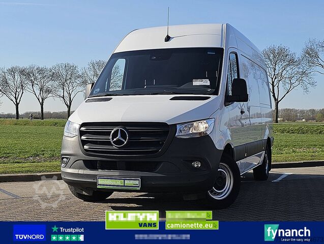 High-roof van MERCEDES-BENZ SPRINTER 315 L2H2 Navi ACC
