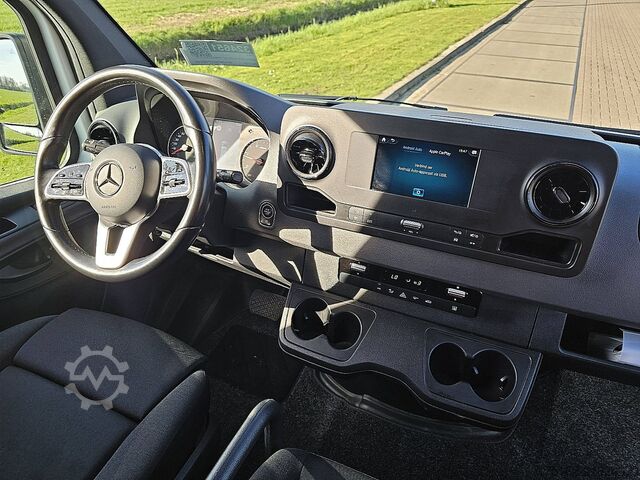 High-roof van MERCEDES-BENZ SPRINTER 315 L2H2 Navi ACC