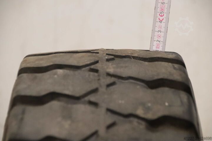 Neumáticos de caucho macizo Continental CSE-Robust 200/50-10  SC 10  RIM 6.50 F