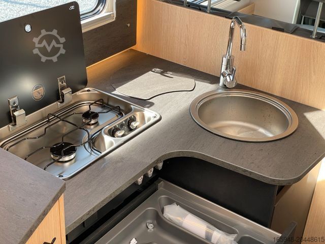 Half-integraal camper SUNLIGHT T 67 S Adventure*Modell 2025 *Hubbett*Automatik*