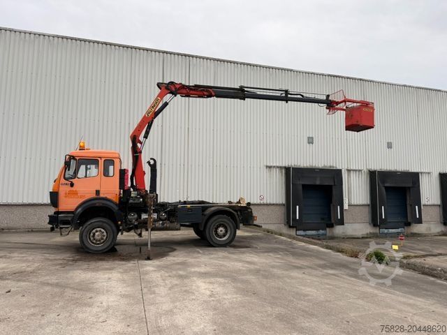 Haakarm vrachtwagen MERCEDES-BENZ SK1924  AK/Palfinger PK9501  EZ 2004/Arbeitskorb
