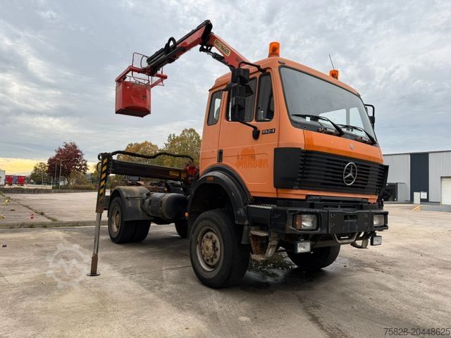 Hoogwerker vrachtwagen MERCEDES-BENZ SK1924 /ALLRAD / Palfinger 9501 + Arbeitskorb