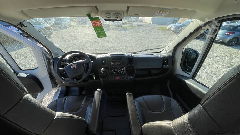 Przyczepa kempingowa/kamper Fiat Weinsberg Carabus 600 K | 4 Posti Letto | Completamente Attrezzato