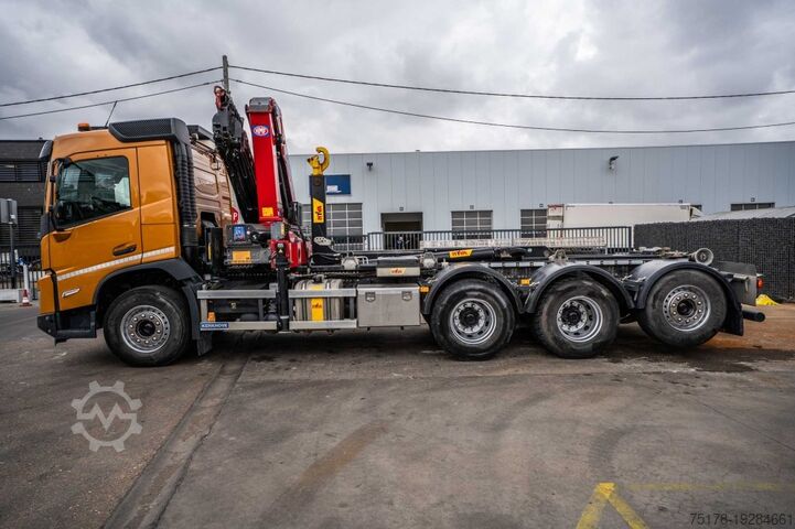 Haakarmsysteem VOLVO FMX 430-8x4+HMF 2820/6xhydr.