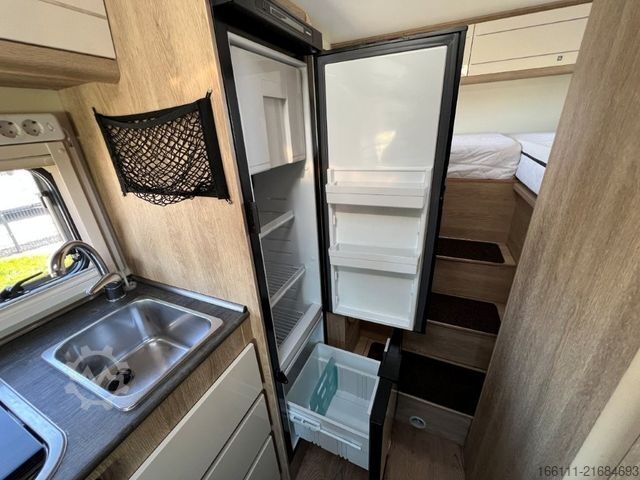 Semi-integrated camper BELA Easy Barbados - Einzelbetten -  - AHK