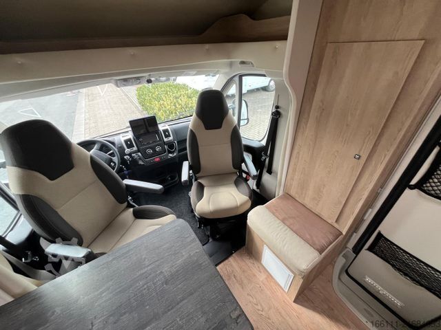 Semi-integrated camper BELA Easy Barbados - Einzelbetten -  - AHK