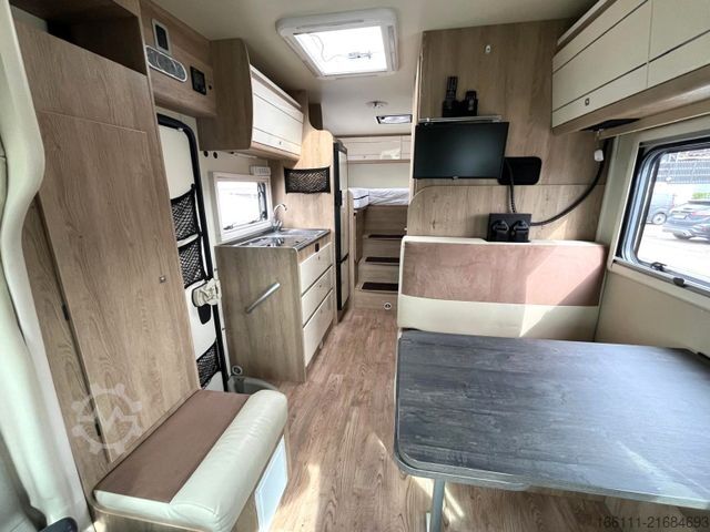 Semi-integrated camper BELA Easy Barbados - Einzelbetten -  - AHK