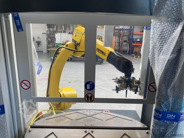 Upravljački robot za tokarske mašine HALTER Roboter Universal Premium 35