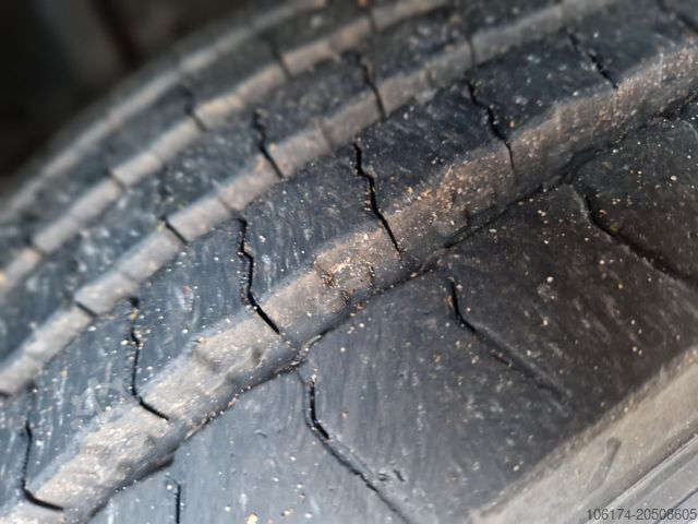 Box van IVECO 75E18 Gr. Fahrerhaus kurzer Koffer LBW *119tkm *