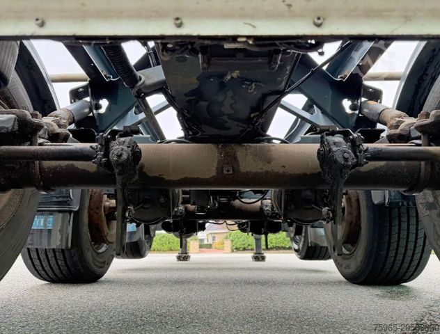 Swap body semitrailer D-TEC VCC-01 FT-LS-S DRUM BRAKES LIFT AXLE FRONT+MIDDL