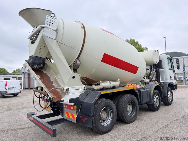 Betonszállító teherautó Astra HD8 84.45