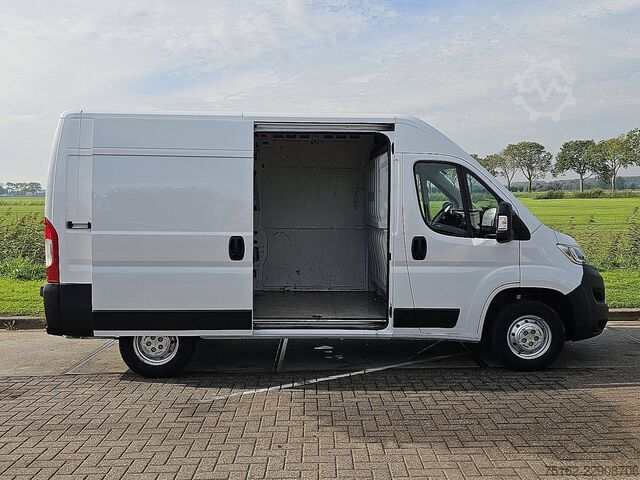 Bestelauto OPEL MOVANO 2.2 L2H2 Airco Euro6