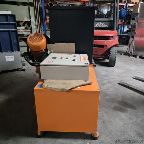 Rivningsmaskin för trä Schuko ZM 800 SPS