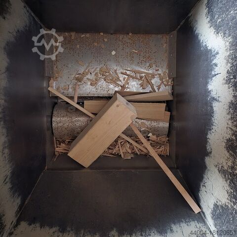 Rivningsmaskin för trä Schuko ZM 800 SPS