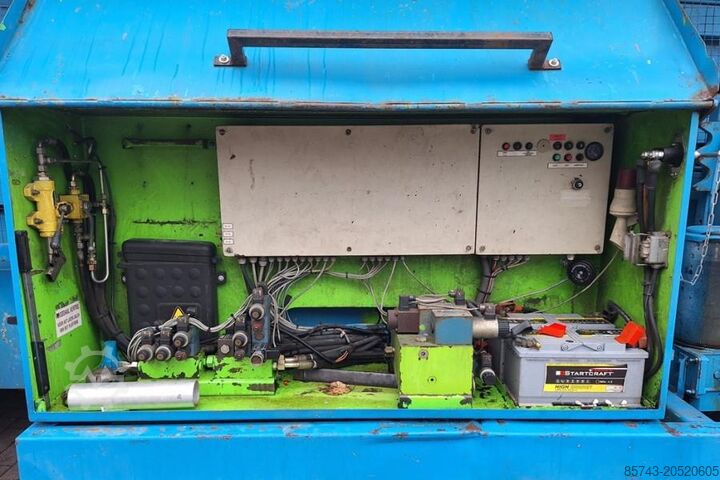 Schaarlift Holland Lift Megastar G300 Diesel, 4x4x4 Drive, 33.5m Working H